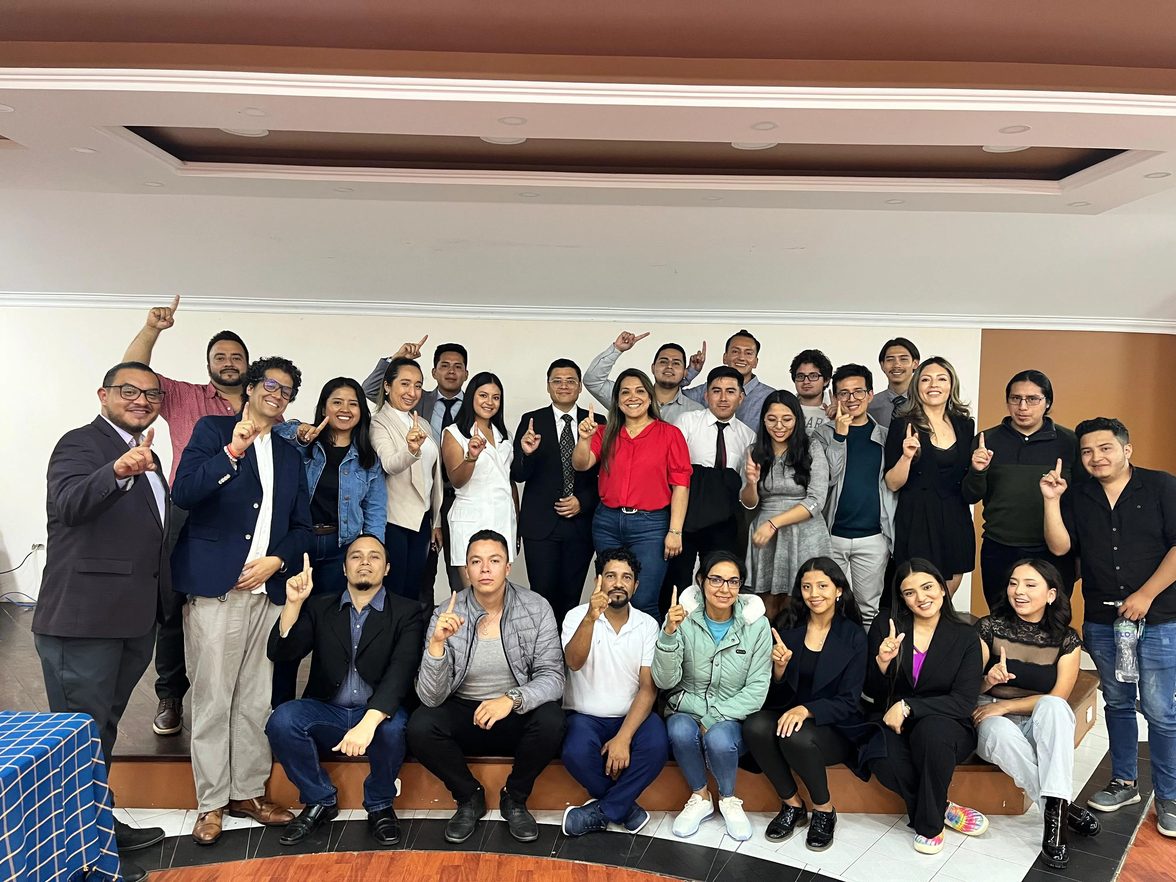 Programa de Oratoria y Debate (Conquistando Audiencias)