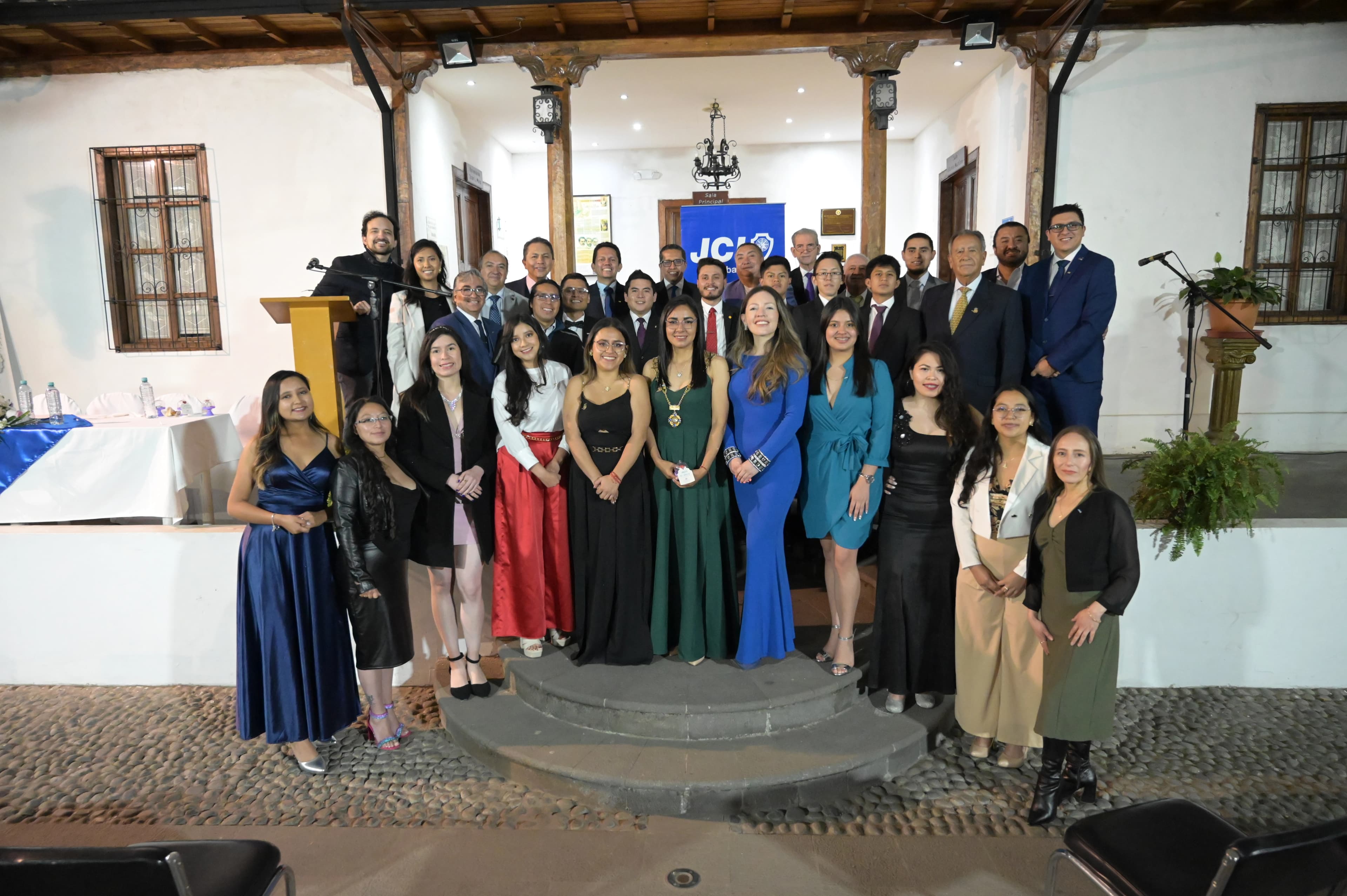 Imagen de Sesión Solemne 2025: 51 años formando líderes de impacto